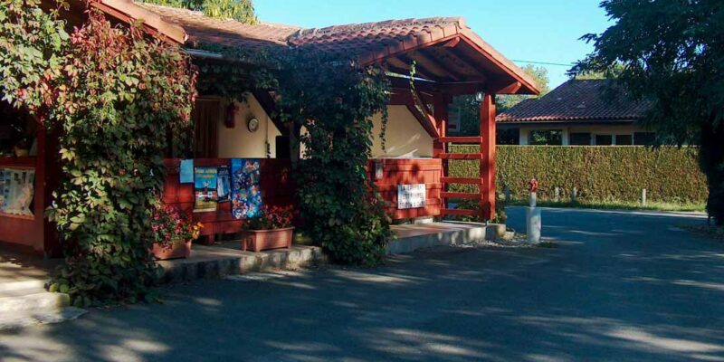 Camping Landes | entree accueil camping famille vacances